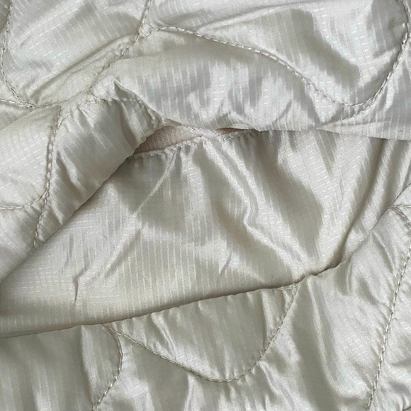 Columbia Long Thin Quilted Jacket - Picture 6 of 11